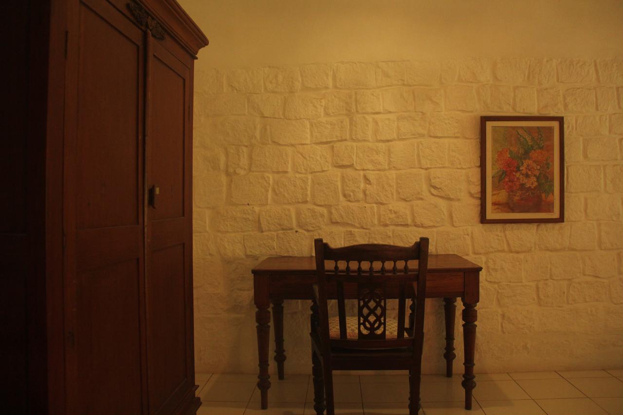 Isai Ambalam Guest House Pondicherry Exterior foto